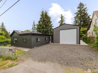 54 Sunnyhill Road W, Bremerton, WA 98312