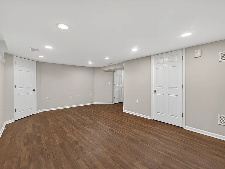 212 Amherst Ct #C — Photo 31