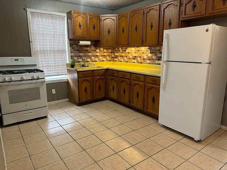 1805 San Agustin Ave #A — Photo 6