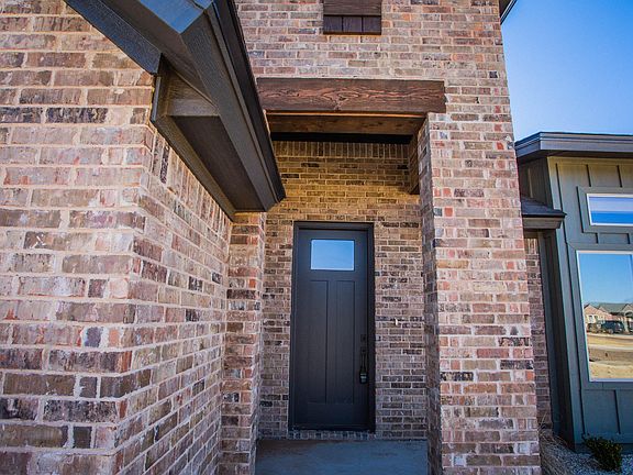 5th image of 1310 Chaucer Ln