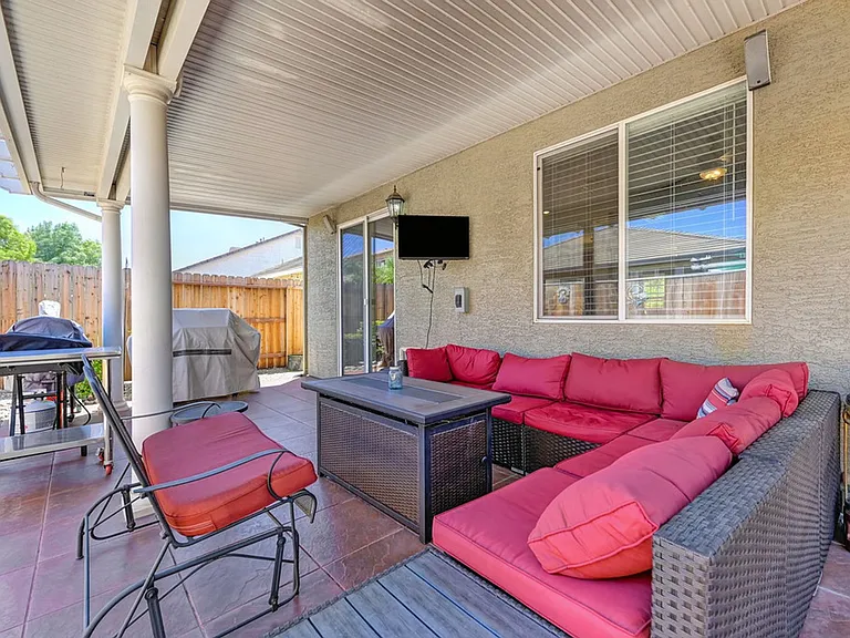 1669 Calabasa Dr — Photo 25