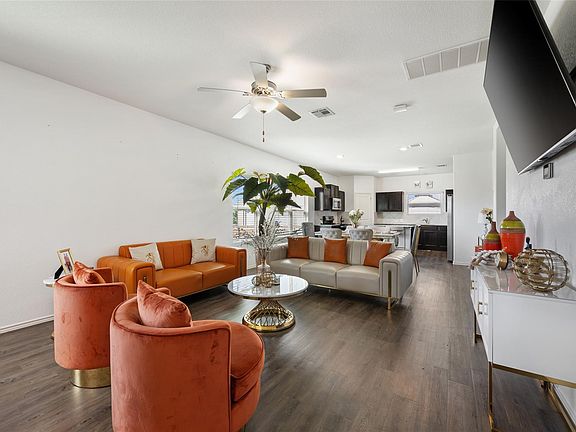 5th image of 524 Circle Way #12F