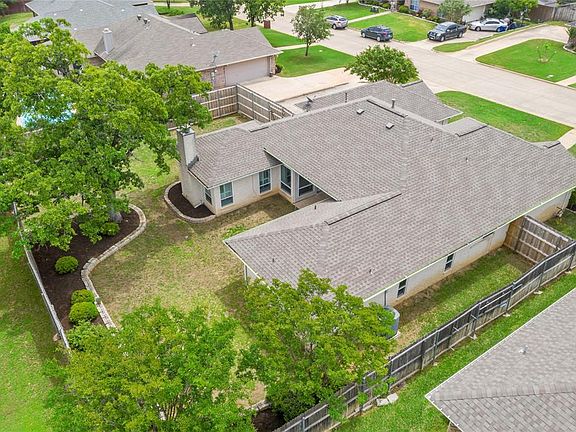 5th image of 1259 Cross Creek Dr