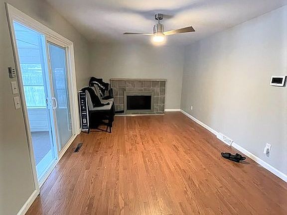 3rd image of 2818 Dunmore Dr