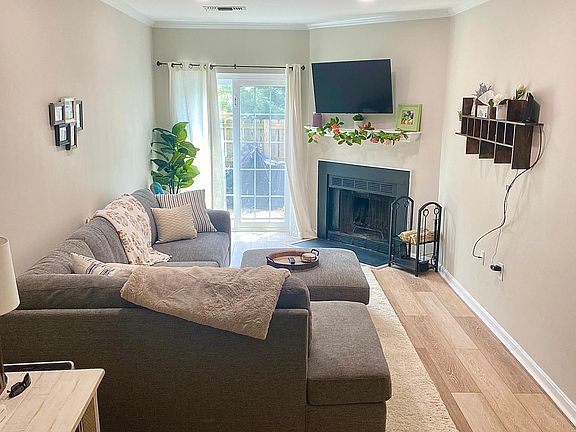 4th image of 275 S Pickett St APT 133