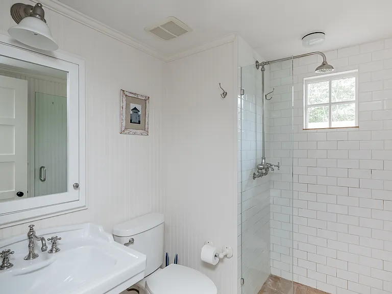 40 McGuirk St — Photo 14