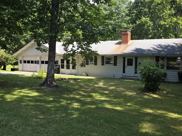 4819 Five Point Rd, New Tripoli, PA 18066
