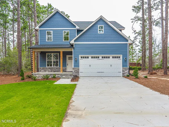 214 Henson Street, Southern Pines, NC 28387