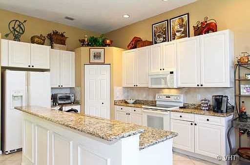 3rd image of 7458 Morocca Lake Dr