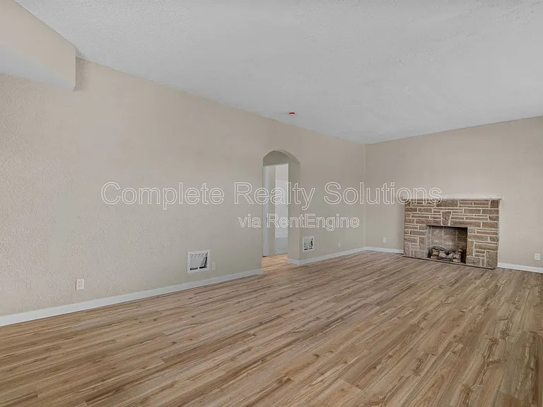 7109 Eugene Ave — Photo 6