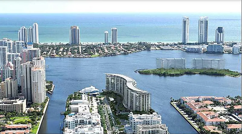 Echo Aventura — Photo 1