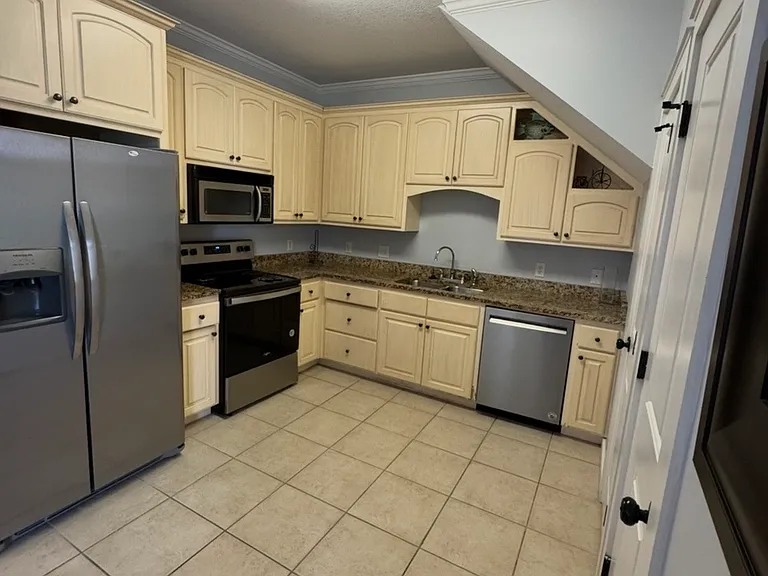 3727 Tiki Dr — Photo 6