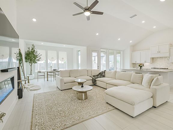 4th image of 26923 Longwood Ledge Ln