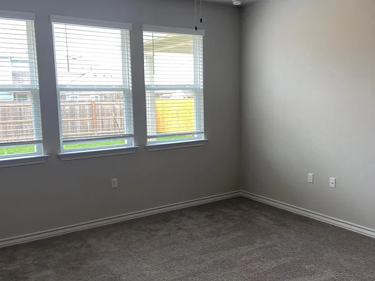 1602 Denesa Dr — Photo 11