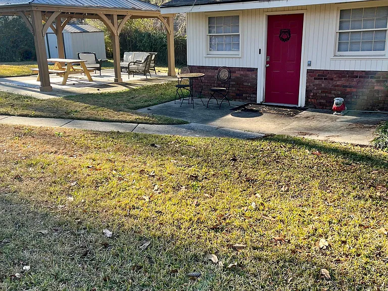 1121 Glenwood Dr — Photo 13