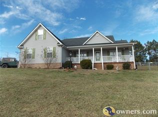 206 Shady Grove Est, Pickens, SC 29671