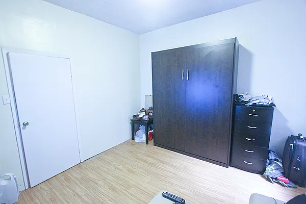 Rented by Jonis Realty | media 13