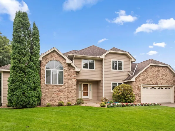 492 Deer Run Trl, West Saint Paul, MN 55118