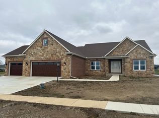 3020 Beringer Cir, Urbana, IL 61802