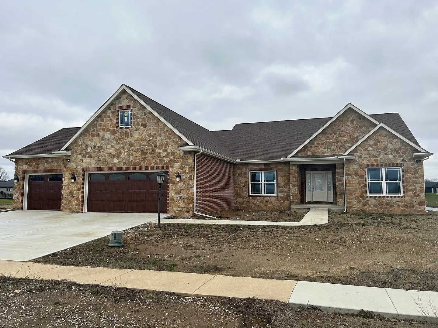3020 Beringer Cir photo 1
