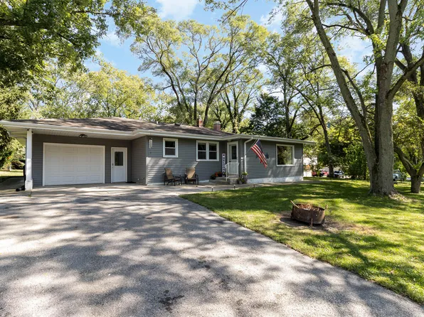 7211 Colorado St, Merrillville, IN 46410