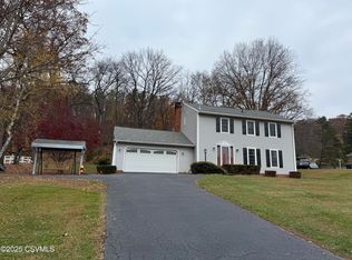 877 Red Ln, Danville, PA 17821