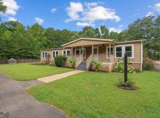 78 Thornton Ln, Grantville, GA 30220