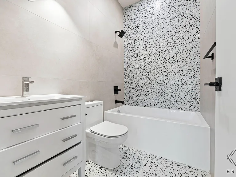 7 Melrose St #4L — Photo 20