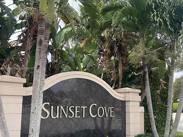 10157 NW 4th St, Fort Lauderdale, FL 33324