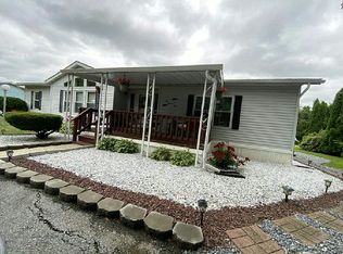 1005 Pecan Dr, Breinigsville, PA 18031