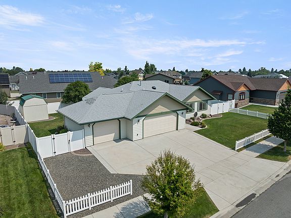 3rd image of 1010 Wolf Rd