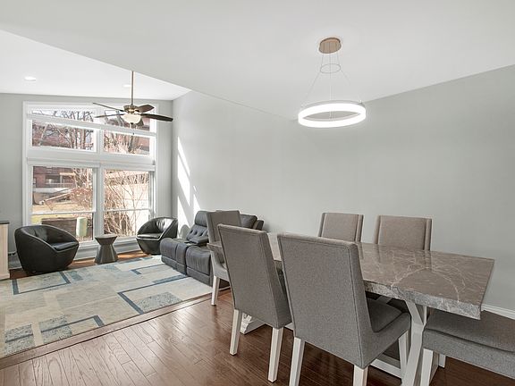 5th image of 706 Waukegan Rd #4