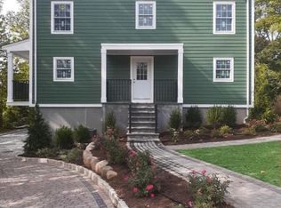 34 Walnut St #2D, Madison, NJ 07940