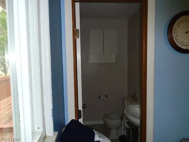 9394 Ledge Acres Rd — Photo 16