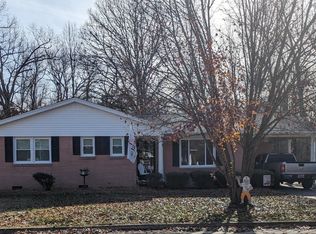 210 Thomas St, Lexington, TN 38351