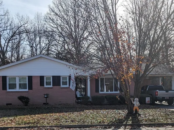 210 Thomas St, Lexington, TN 38351