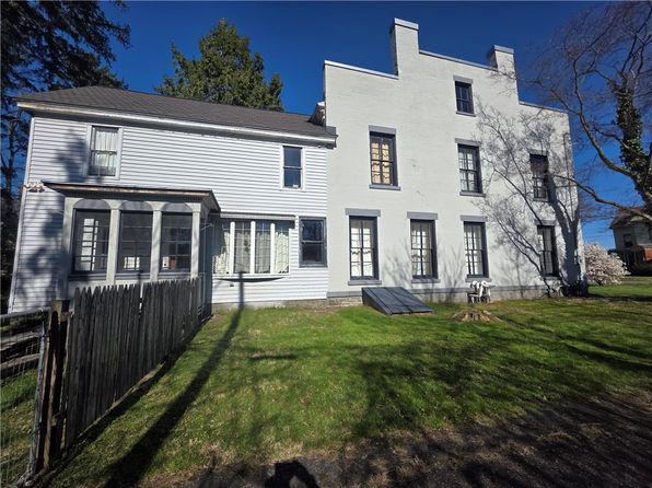 408 W Water St, Elmira, NY 14905