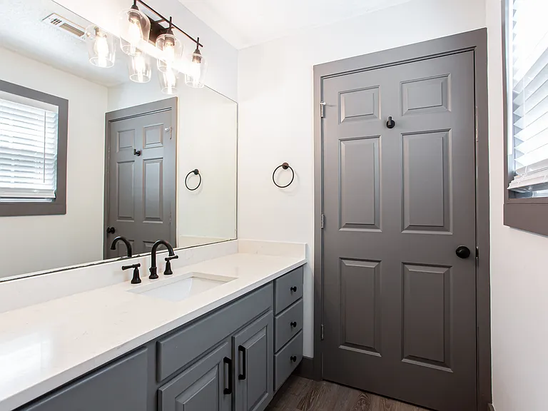 1074 Peachtree Walk NE #B115 — Photo 7