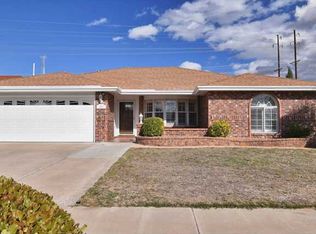7661 Dianjou Dr, El Paso, TX 79912