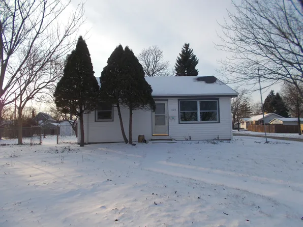 1800 Hermon Ave, Zion, IL 60099