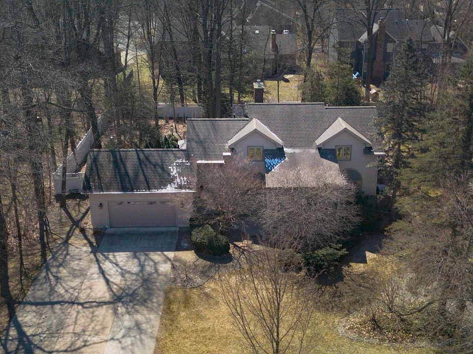 1st image of 2703 Brookwood Dr