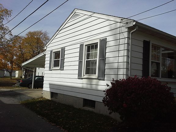 4th image of 428 N Center St