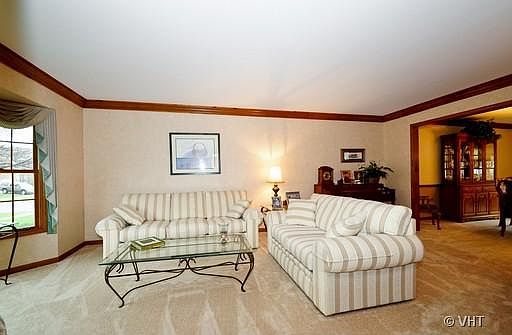3rd image of 309 Woodside Dr