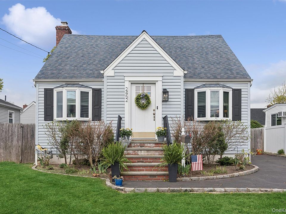 1st image of 2452 Woodland Avenue