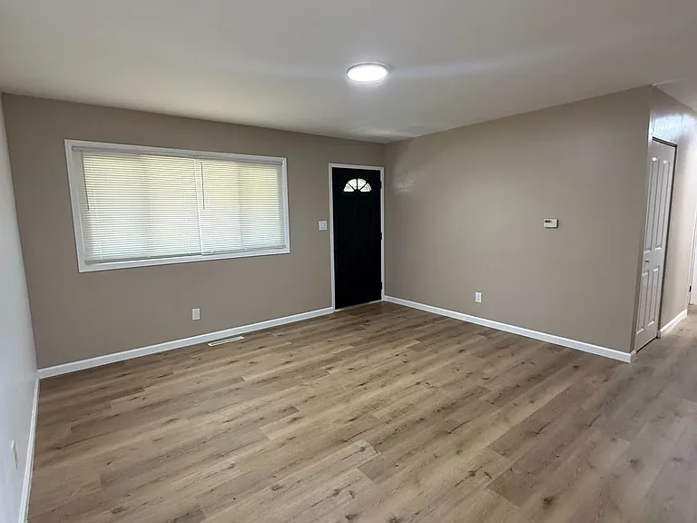 3621 Tylor Dr — Photo 10
