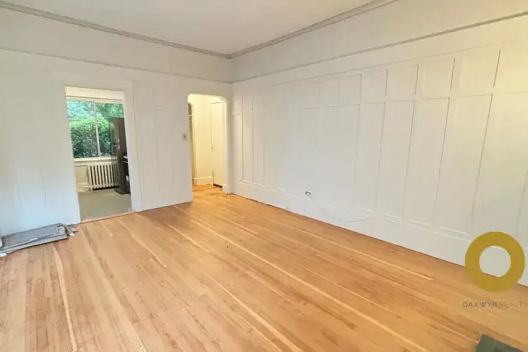 1191 W 12th Ave #1 — Photo 2