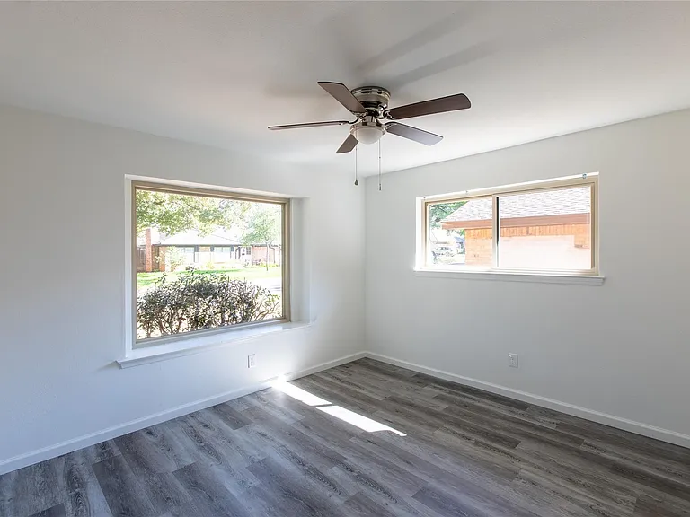 918 Tulane Dr — Photo 10