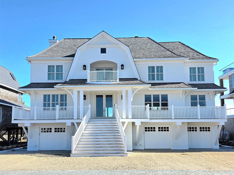 1st image of 785 Dune Road
