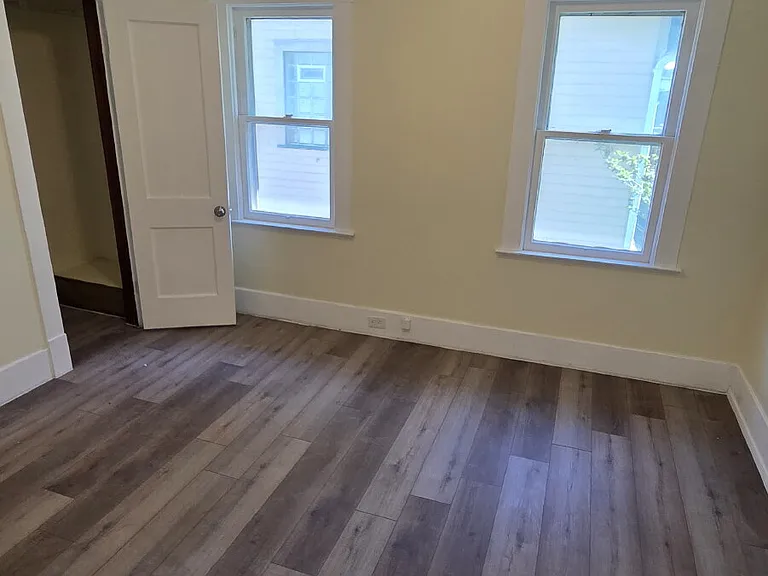 2407 Colburn Ave — Photo 7