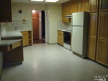 4th image of 1217 West St